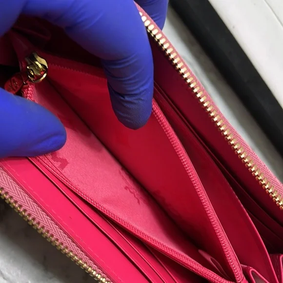 MCM PINK LONG ZIP WALLET. NWOT TAGS. FULL INCLUSION. - Picture 11 of 12